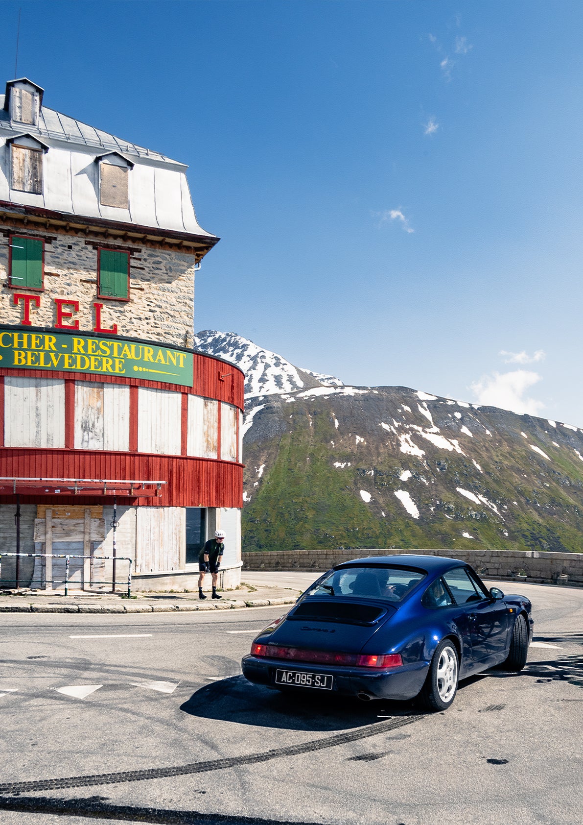 Porsche Carrera 2 Belvedere Hotel | Acrylic Print (A2 / A3)